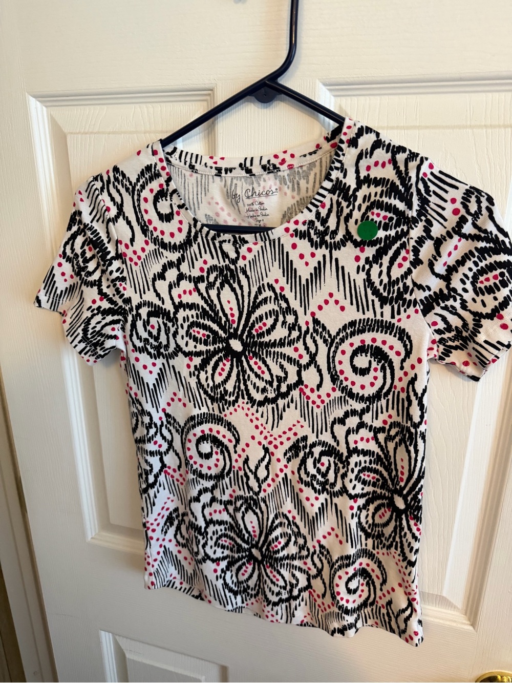 Chico's White Black and Pink Floral Dot Short Sleeve Top